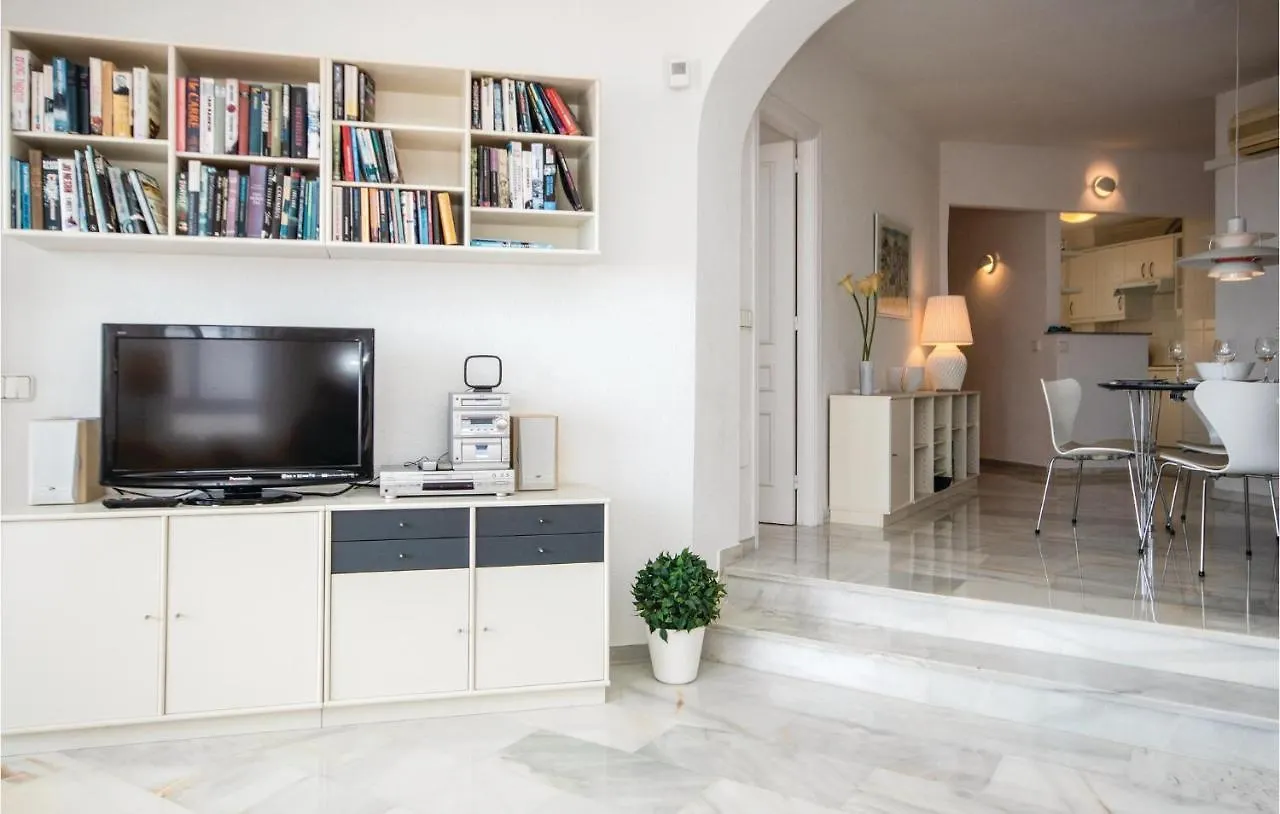 2 Bedroom Amazing Apartment In Calahonda Sitio de Calahonda