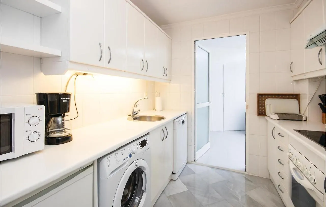 2 Bedroom Amazing Apartment In Calahonda Sitio de Calahonda